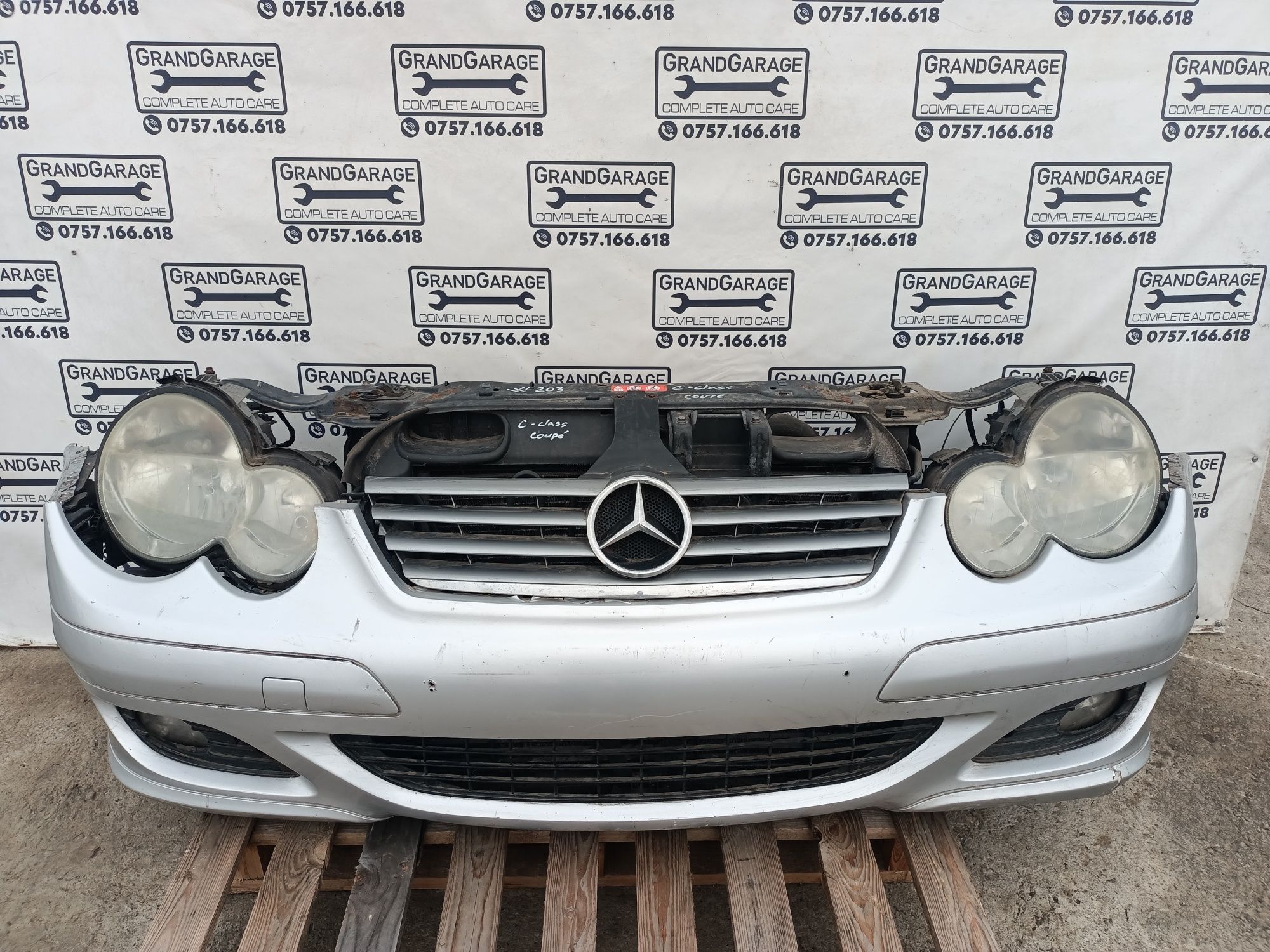 Trager Panou frontal Mercedes C class W 203 coupe