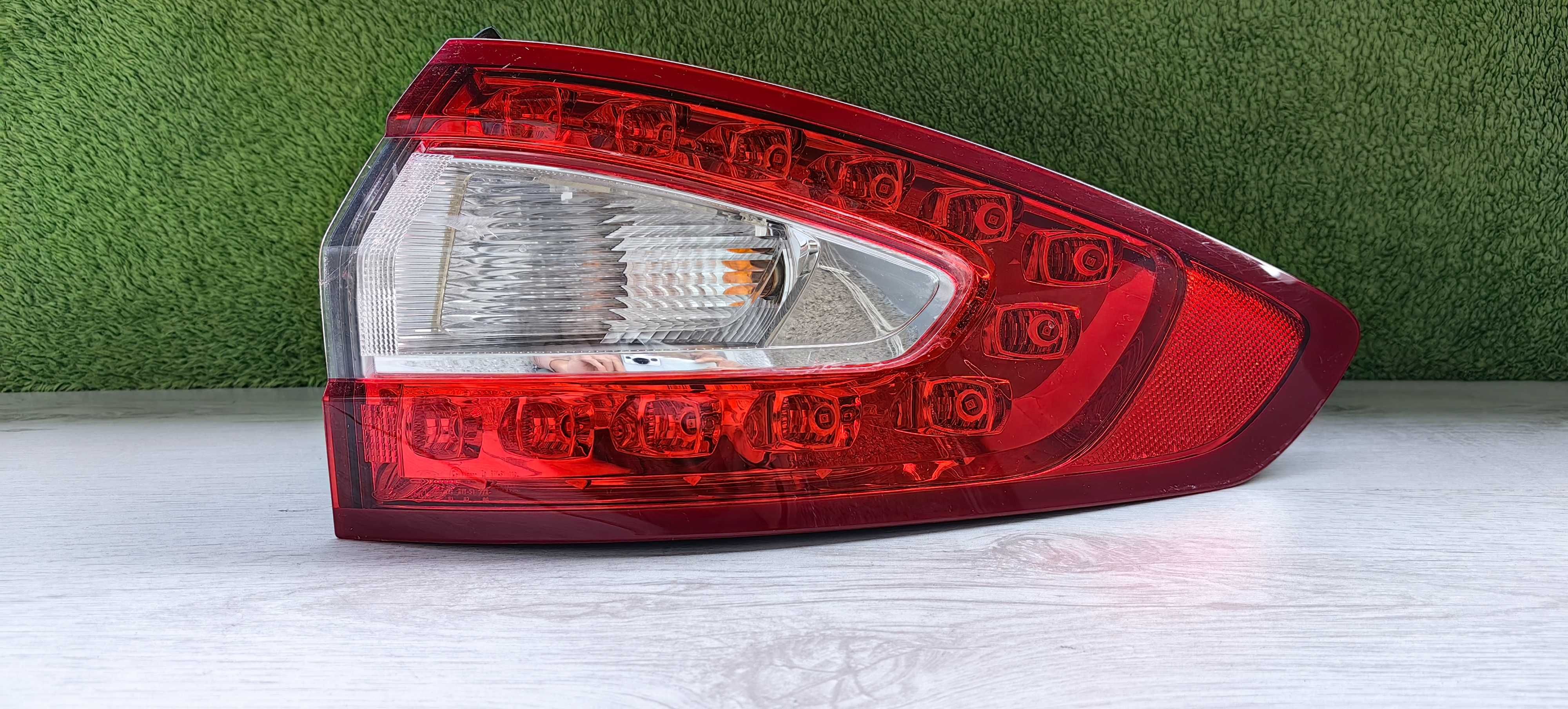Десен стоп за Ford Mondeo 5 Combi LED / Форд Мондео V Комби ЛЕД