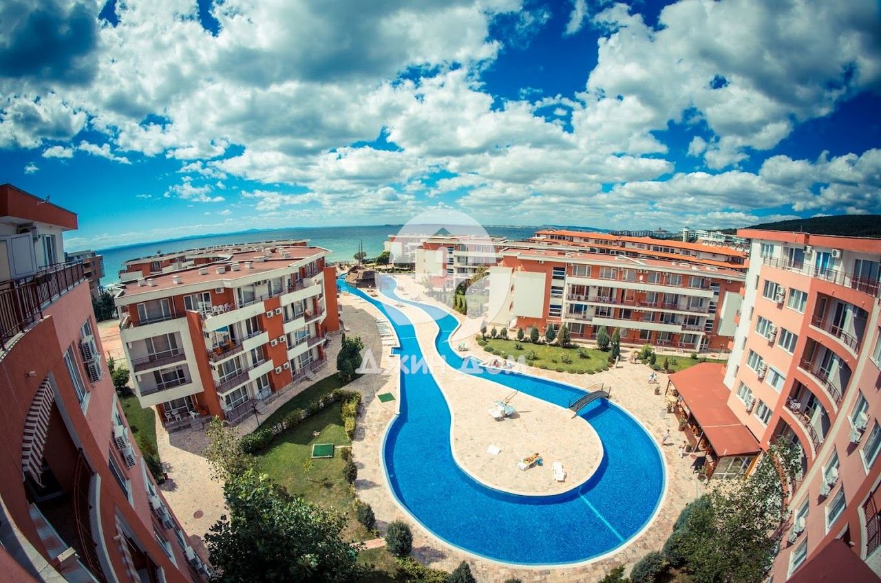 Продава се Двустаен апартамент в к.к. Елените - 70 кв.м за 943 €/кв.м - Снимка #6