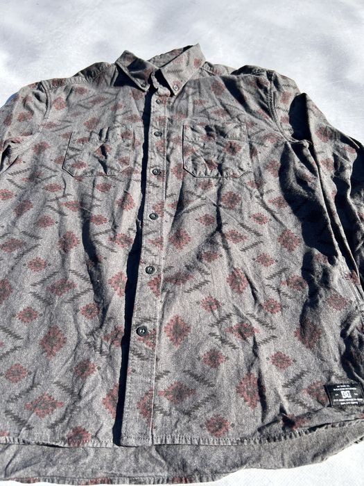 Camasa DC Shoes model aztec alternative skate bmx marimea L NOUA