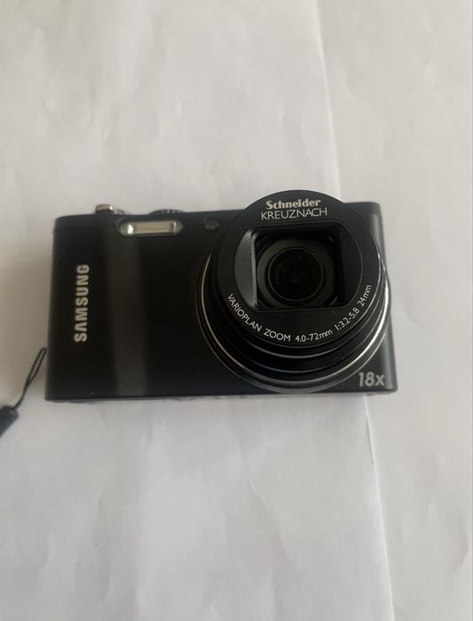 Samsung WB700 14,2Mpx,18 x zoom optic afisare data si ora,impecabil