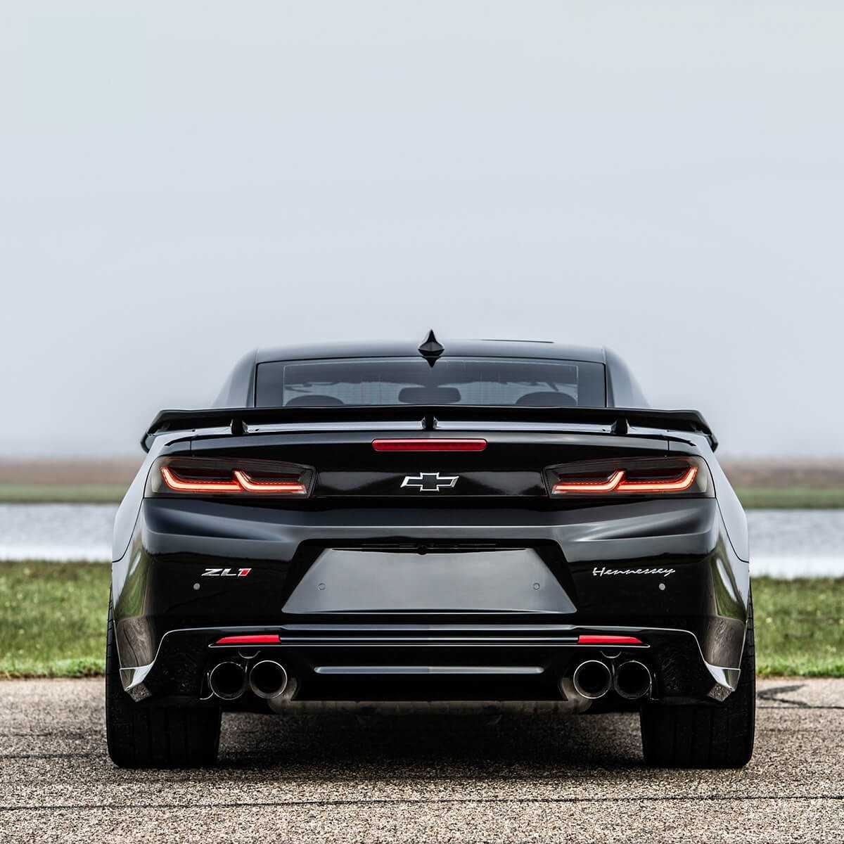 Стопове с жълти мигачи за Chevrolet Camaro 16-18