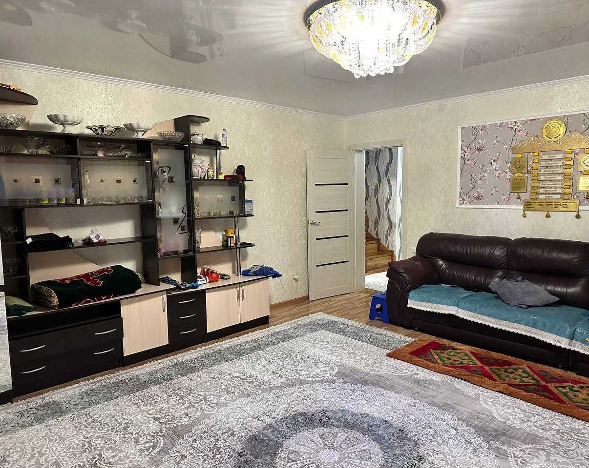 продам коттедж 2 этажа в районе центра