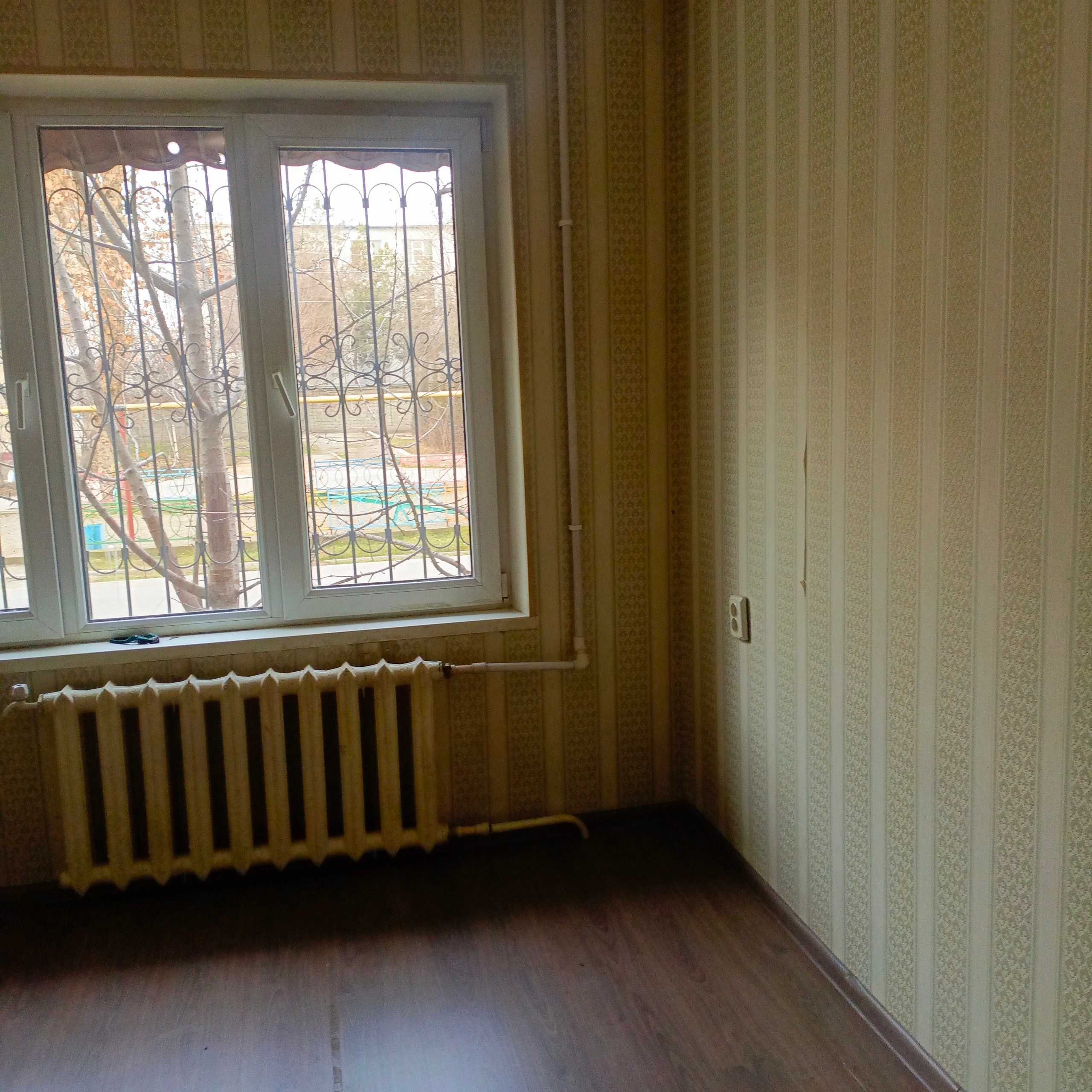 Коракамиш 2/5 да 2 хонали квартира.. Жойи яхши.