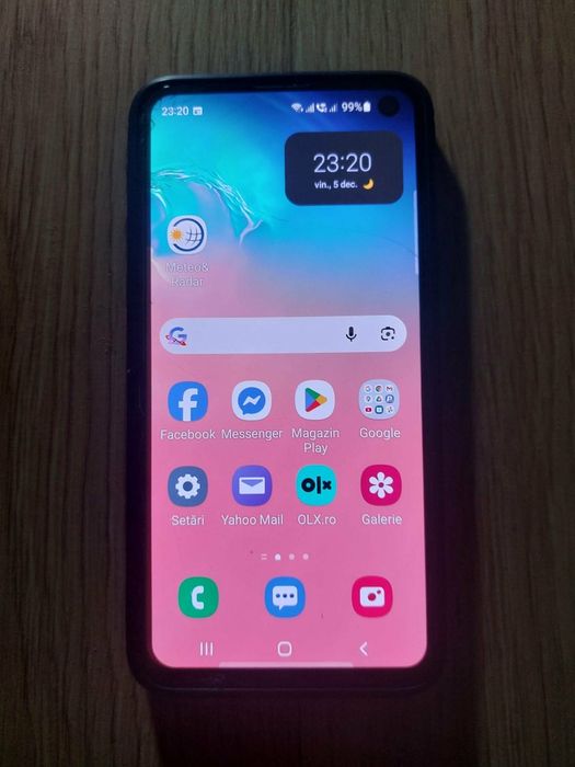 Samsung S10e 128/6 G