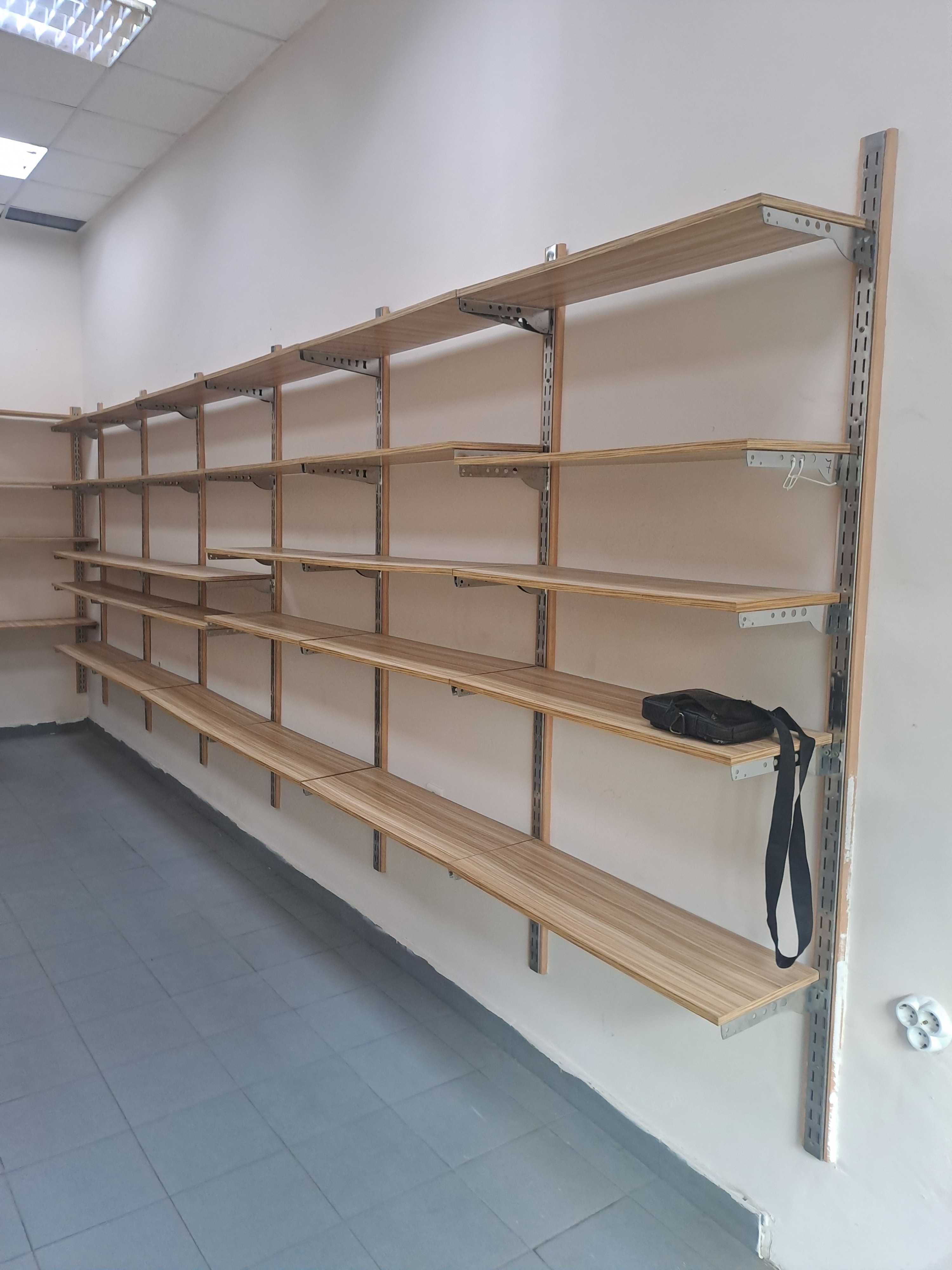 Стенни стелажи за магазин