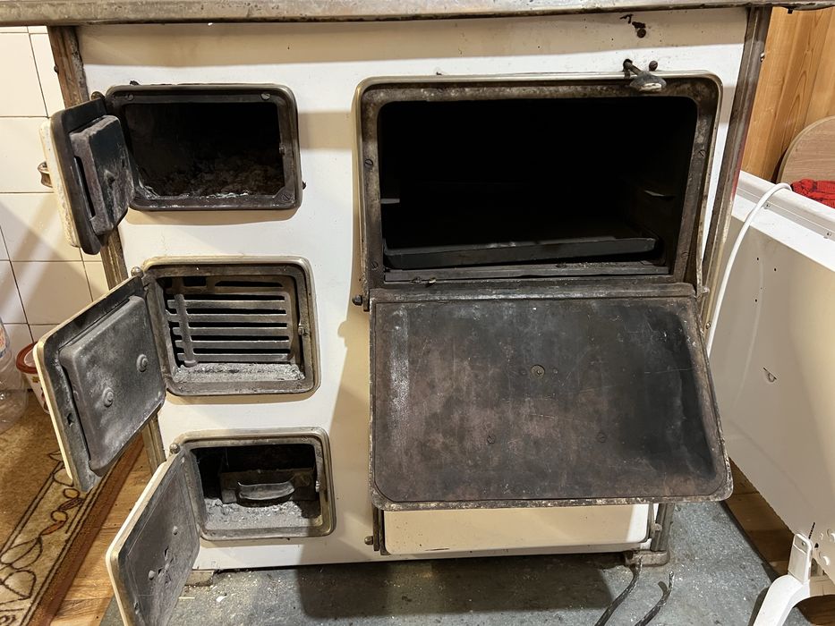 Печка на твърдо гориво