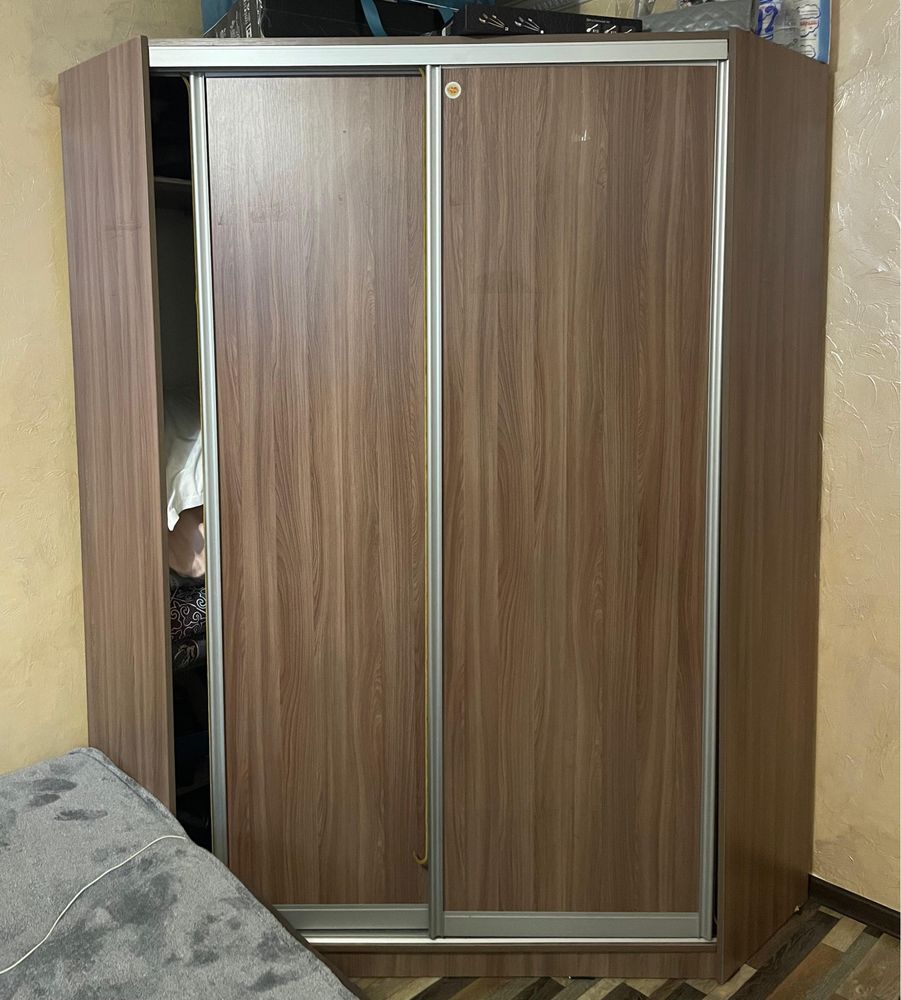 Продается Шкаф.
