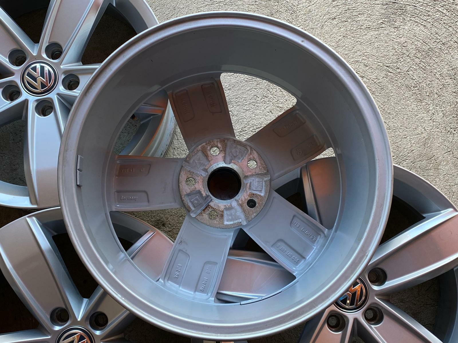 Jante 17 originale vw passat golf touran caddy 5x112 , 6.5j et 41