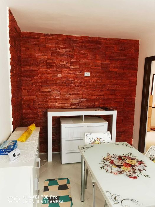 De inchiriat apartament 3 camere