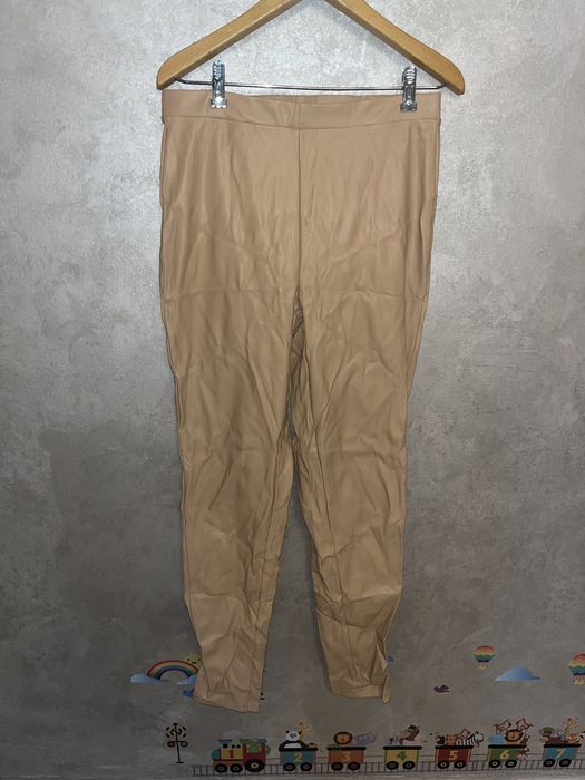 Pantaloni imitatie piele L