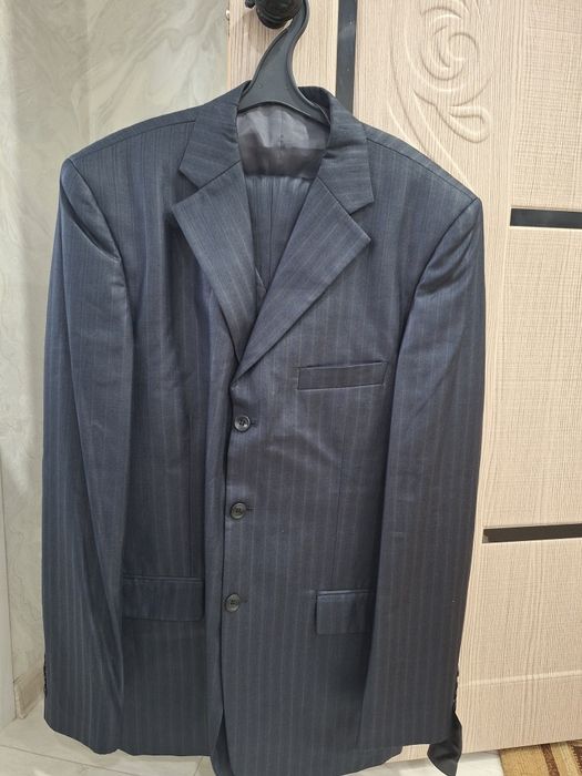 Новый мужской костюм