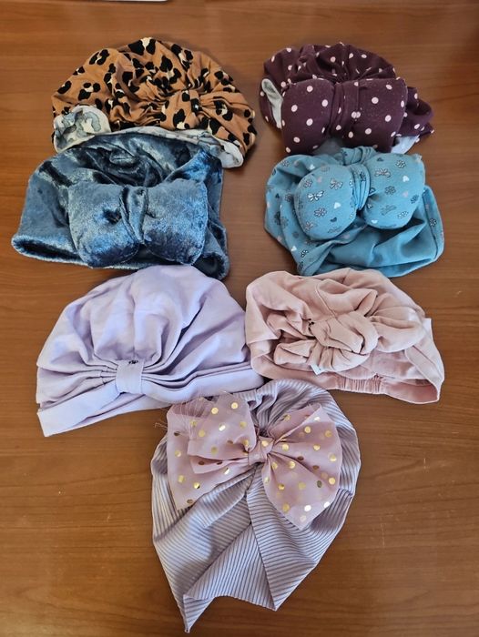 Turbane și căciuli pentru fetițe