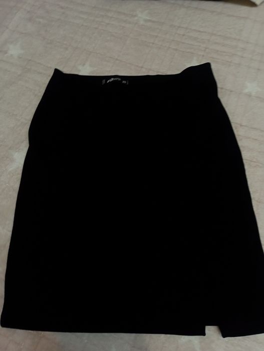 Черная юбка-миди, размер XS (40-42)
