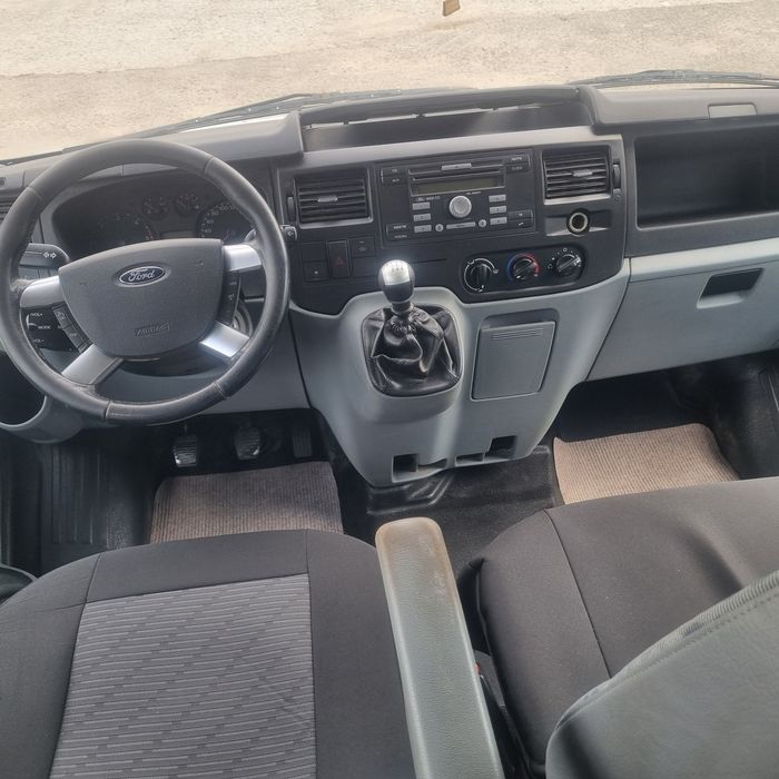 Vand ford transit 2.2 tdi klima .7 locuri.6+1 trepte.top