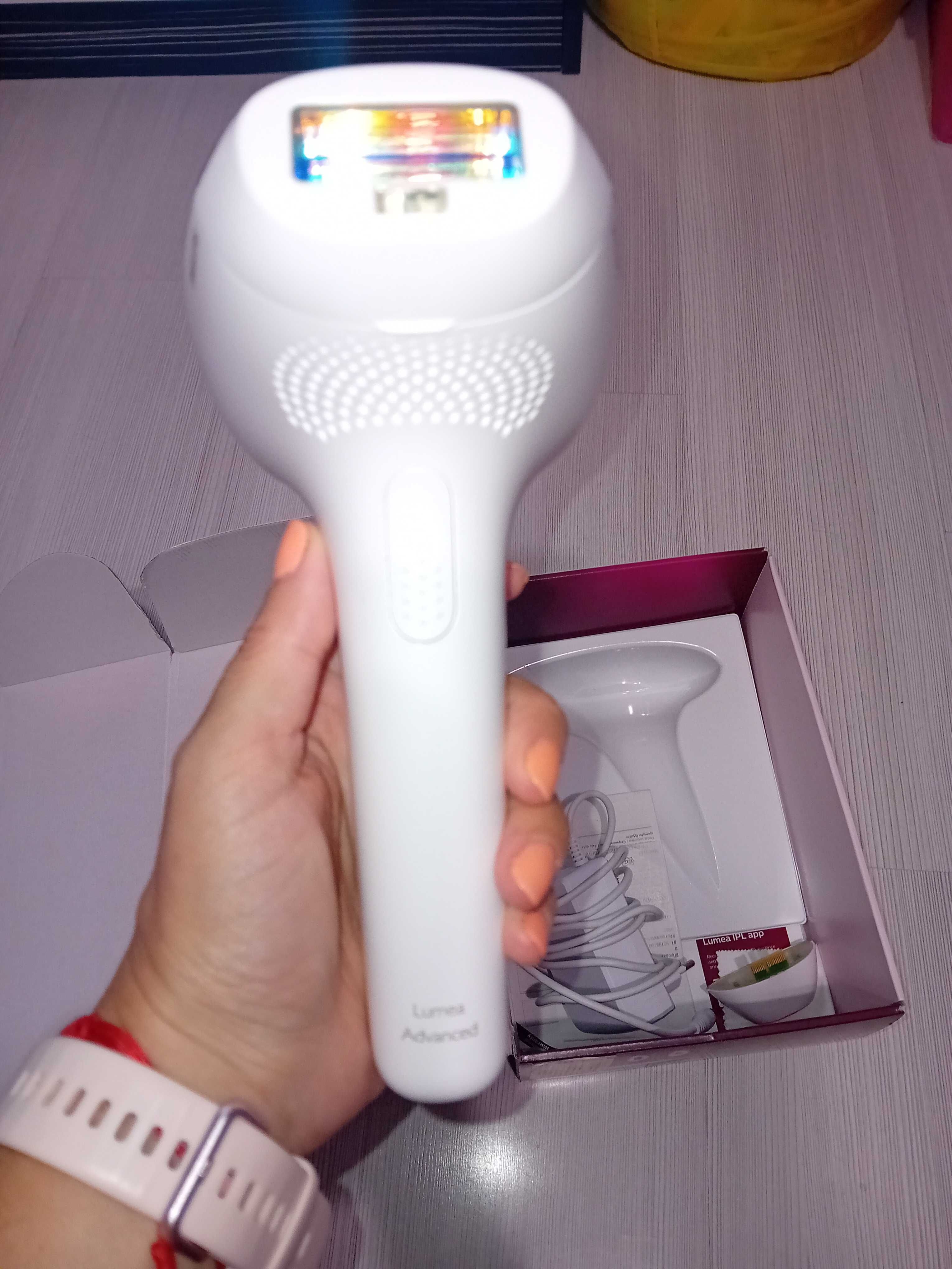 Фотоепилатор Philips lumea