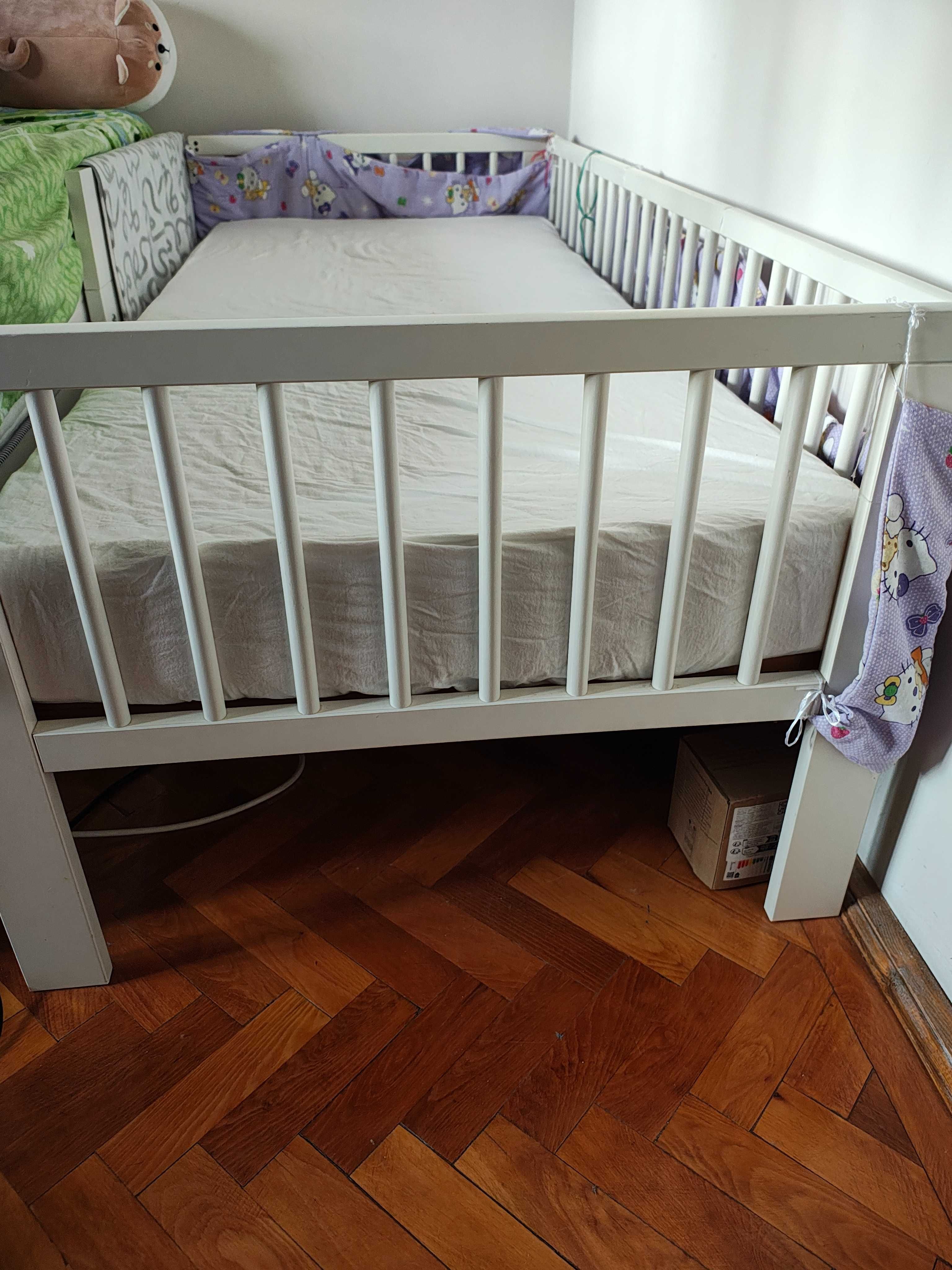 Vând pat alb second-hand pentru copii 6 - 11 ani