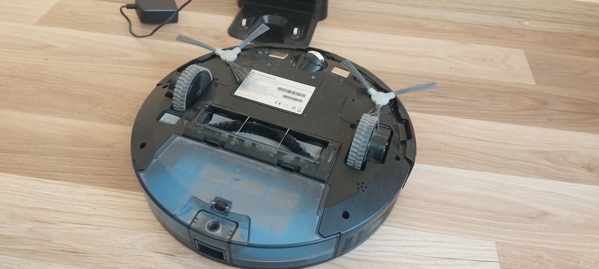 Lenovo robot vacuum cleaner e1