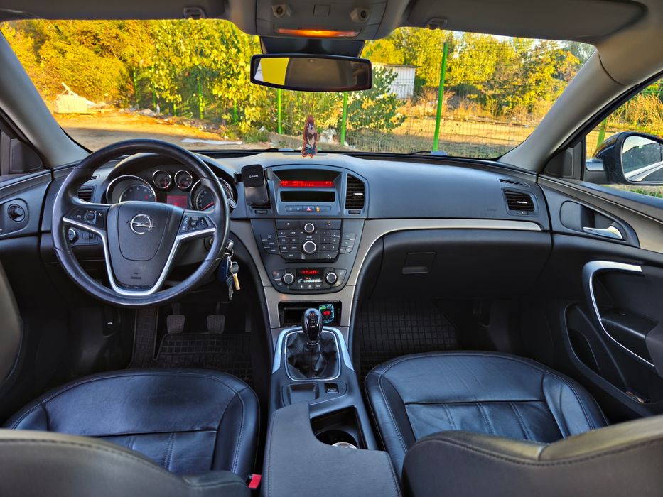URGENT ! Vânzare Opel Insignia-2009-2.0 Turbo-Benzina-220 Cp