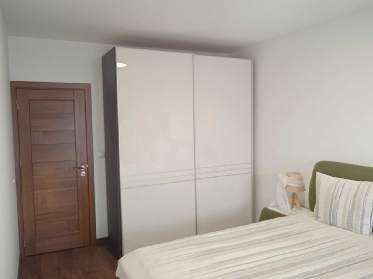 Продава се Двустаен апартамент в Варна, Лятно кино Тракия - 89 кв.м за 1146 €/кв.м - Снимка #16
