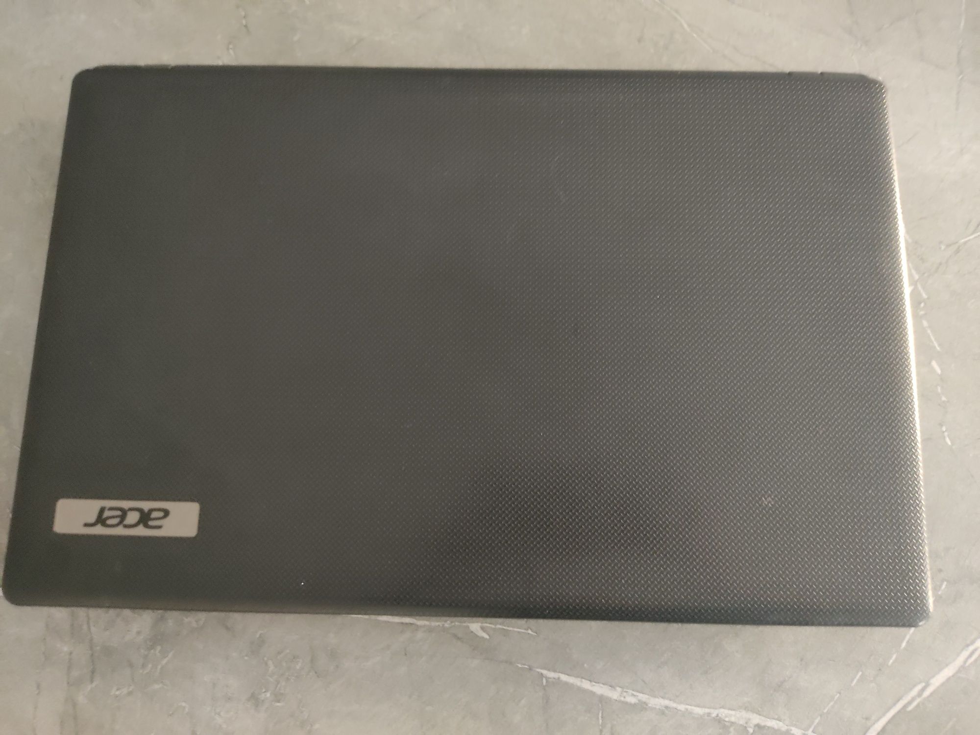 aser core i3 ноутбук яхши холатда