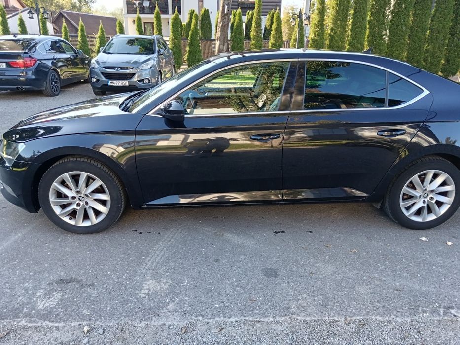 Vând Skoda Superb 3