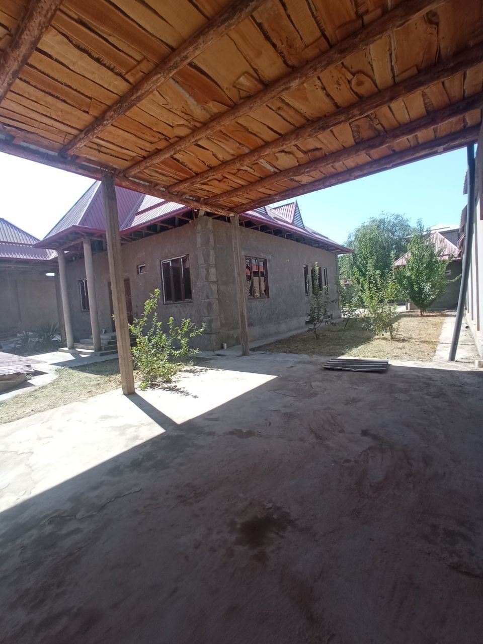 Dacha  sotiladi 8.22 sotok Bo’stonliq tumani, yangi ovul shaxardan 50k