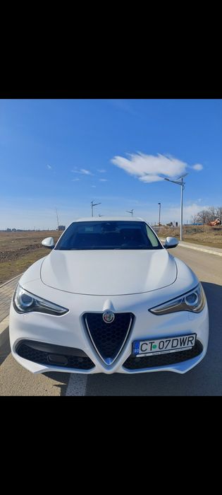 Alfa Romeo Stelvio Q4  ,4×4,An 2018,280cp,km 63000.Pret 25900€.
