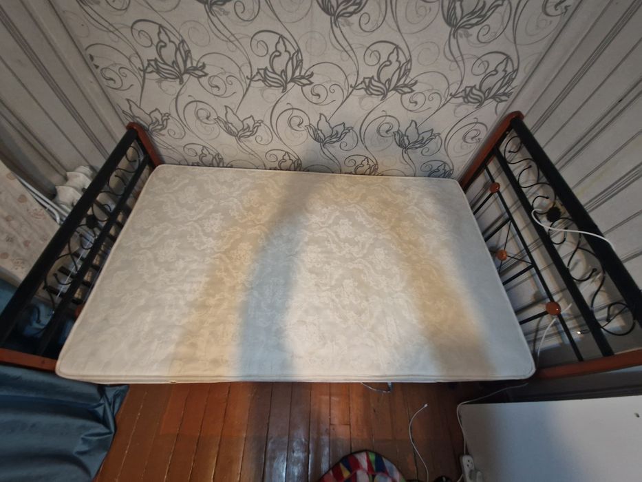 Кровать  полтора