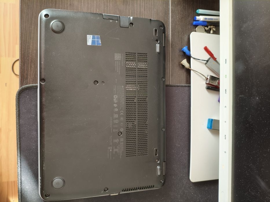 Vând laptop HP i7 , 16 Gb ddr4 , SSD-256 Gb