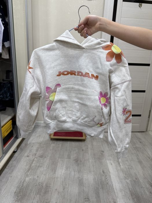 Продам спортивный костюм nike для девочки