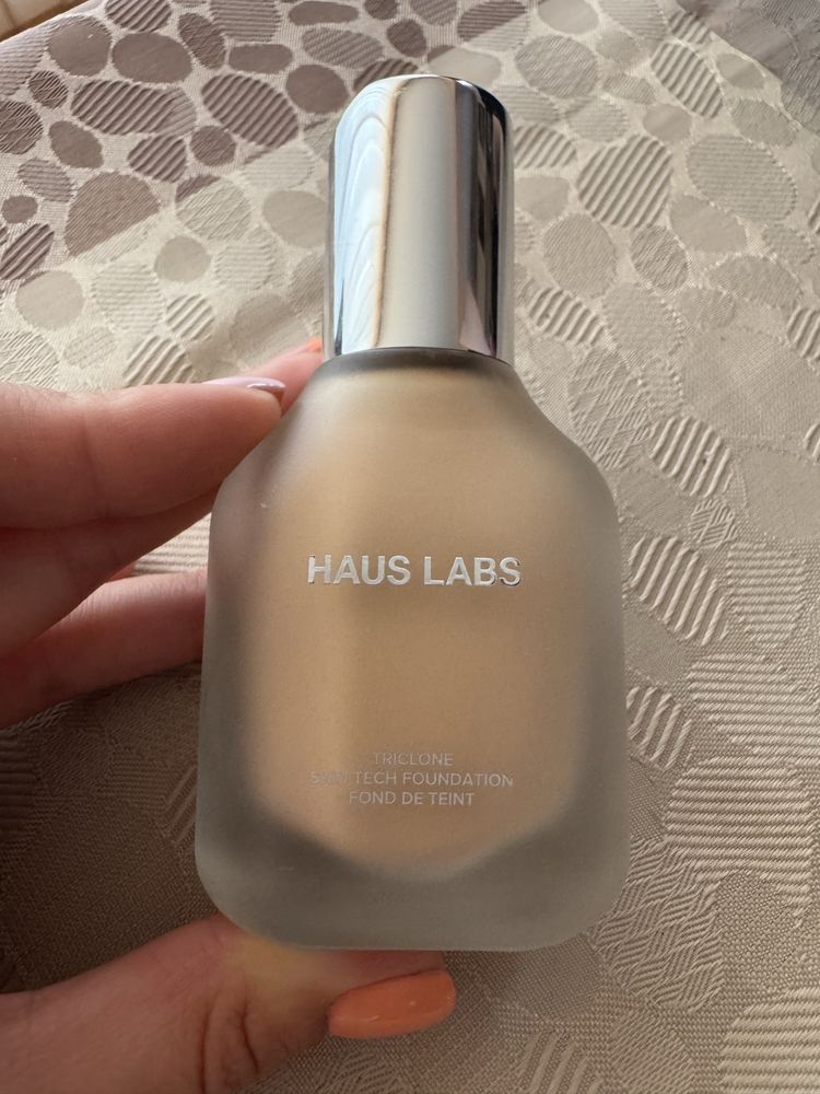 Haus Labs фон дьо тен