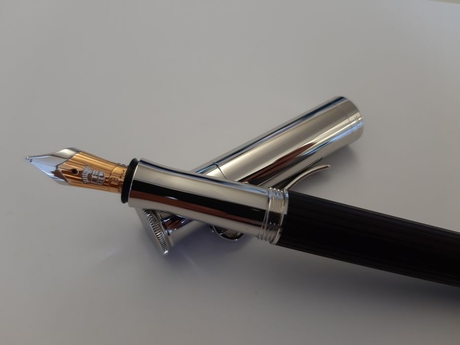 Colecția Graf von Faber-Castell Grenadilla (Stilou+Roler+Pix+Creion)