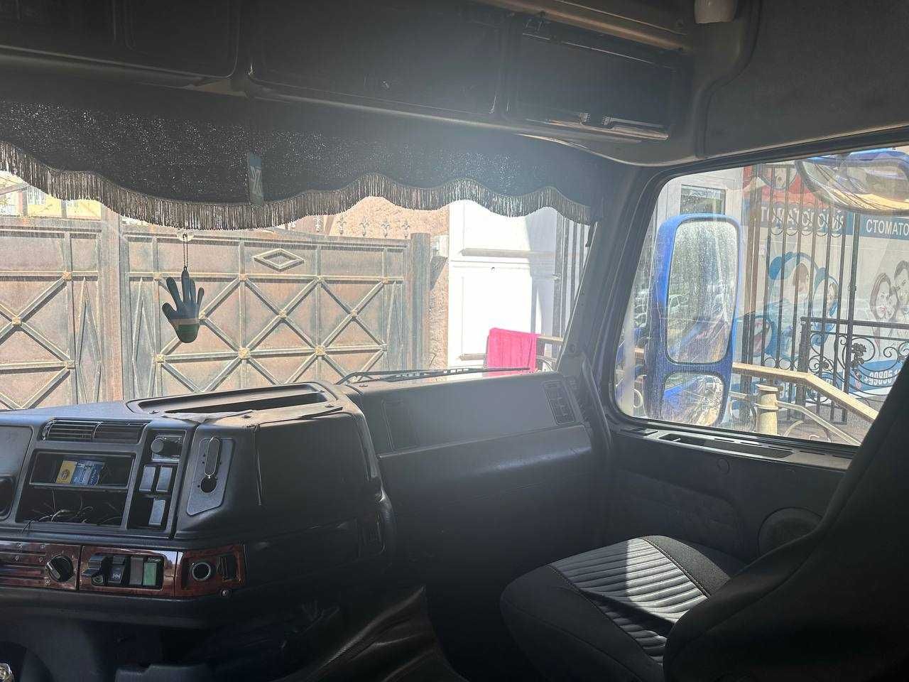 VOLVO FH 12 KO‘K SINIY 1998 йил