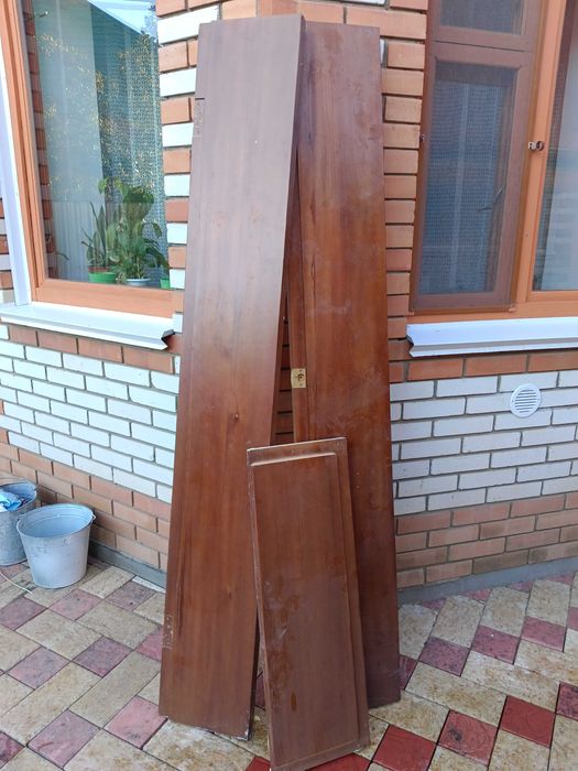 Тегiн берiледi ламинат, ағаш қосымшалар / Отдам ламинат, дере. доборки