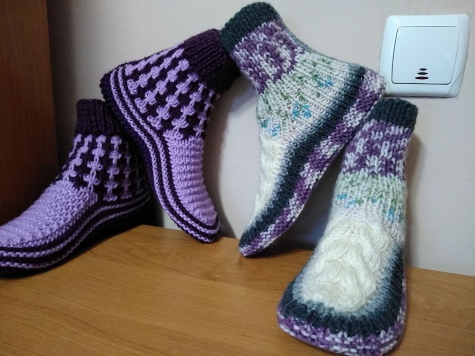 Топли удобни и практични безшевни ръчно изработени терлички