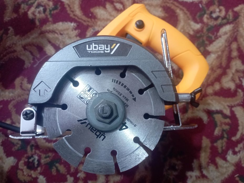 Пчелка 110мм сотилади