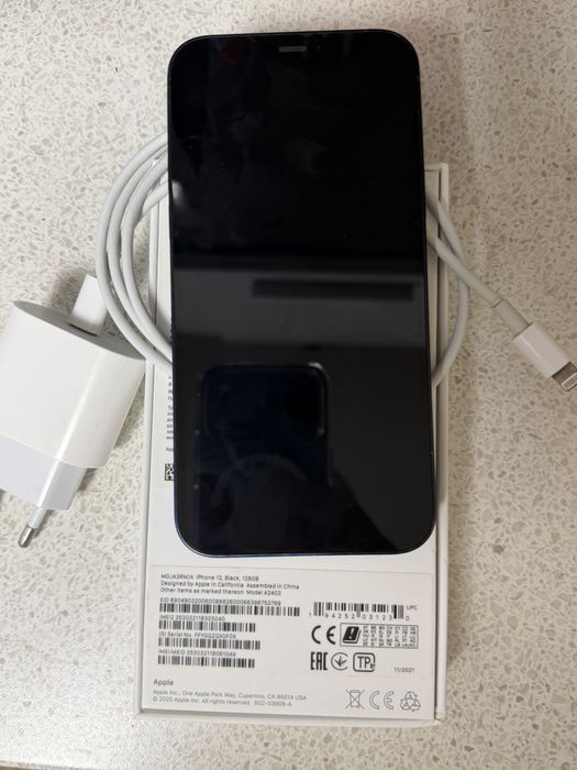 Vand Iphone 12, Black, 128 gb baterie 75%