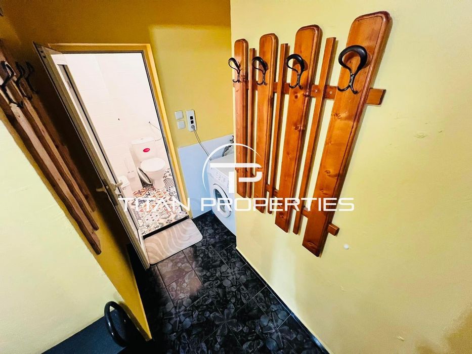 Дава се под наем Двустаен апартамент в Бургас, Лазур - 60 кв.м за 459 € - Снимка #4