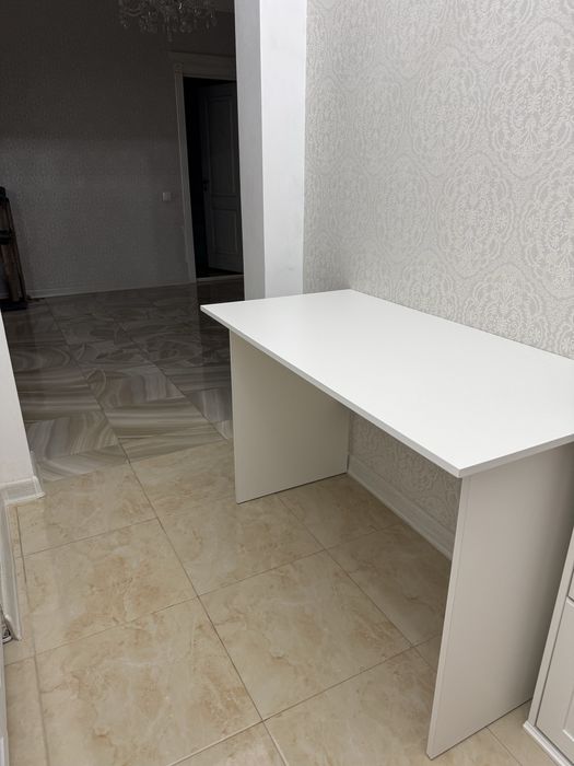 Продам письменный стол