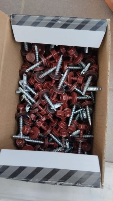 Продам саморезы кровельные 4,8×35
