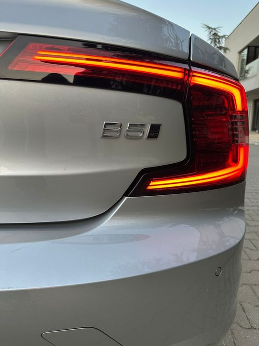 Vând Volvo S90 B5 AWD Hibrid Momentum ProGeartronic