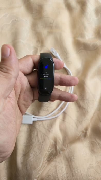 Продаётся Mi band 9