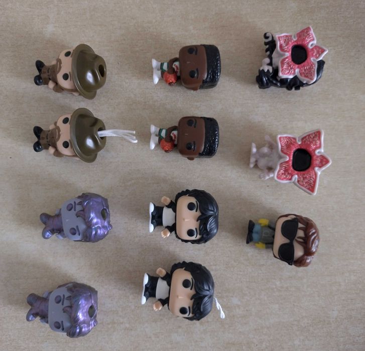 Stranger things kinder joy