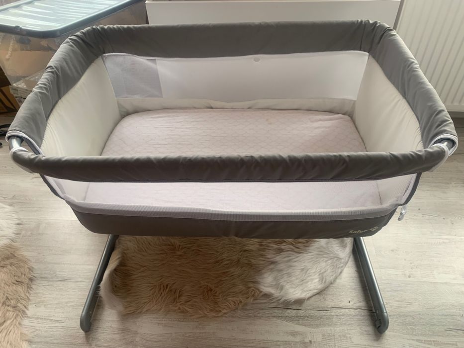 Pat bebeluș care se poate lipii de patul matrimonial