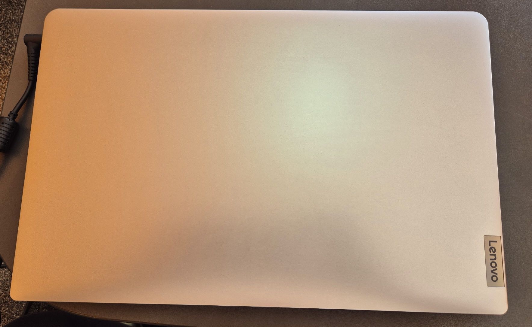 Lenovo ideapad 1