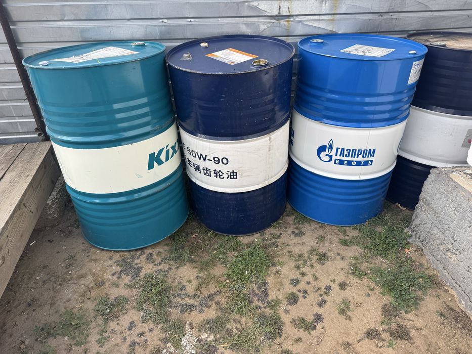 Продам бочки и вёдра из под масла, бочки 10 литровые в хорошим состоян