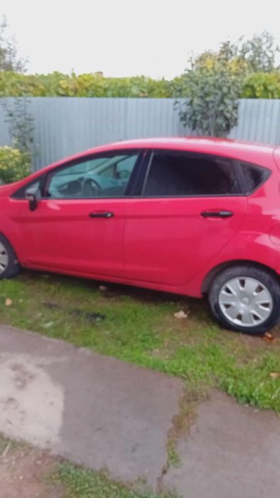 Vând autoturism marca Ford Fiesta