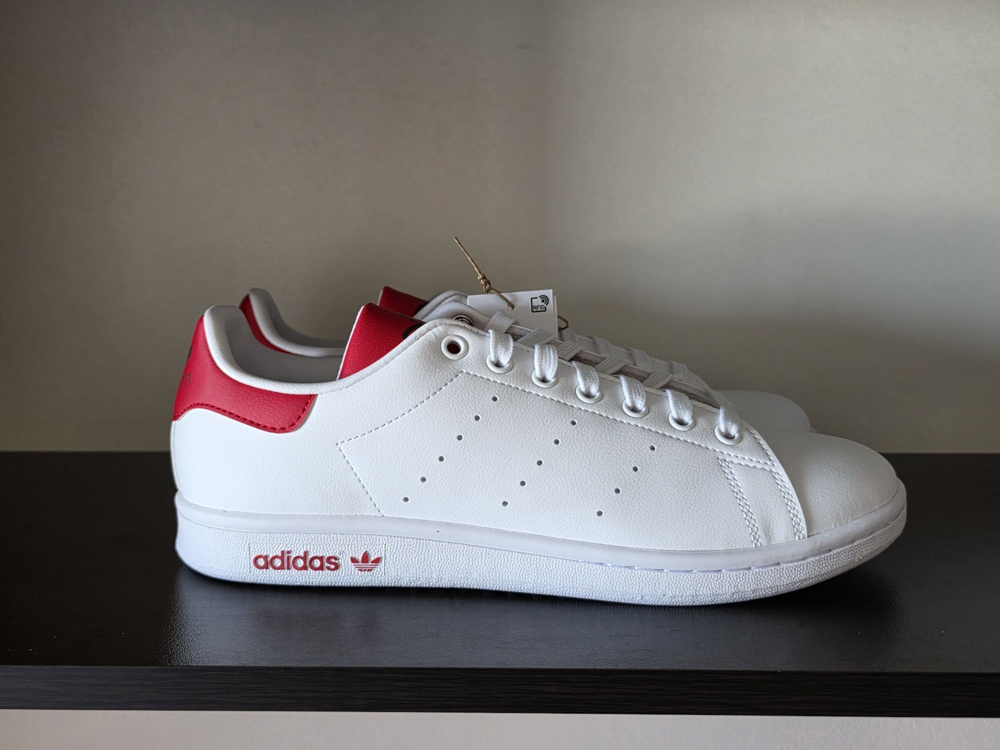 Adidas Stan Smith Налични 42н 26.5см/42.5н 27см/44н 28см