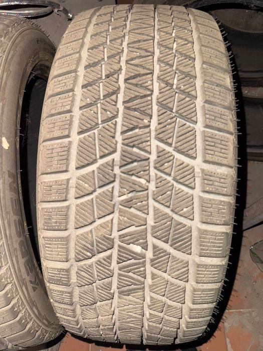 комплект резины 245.45.r18